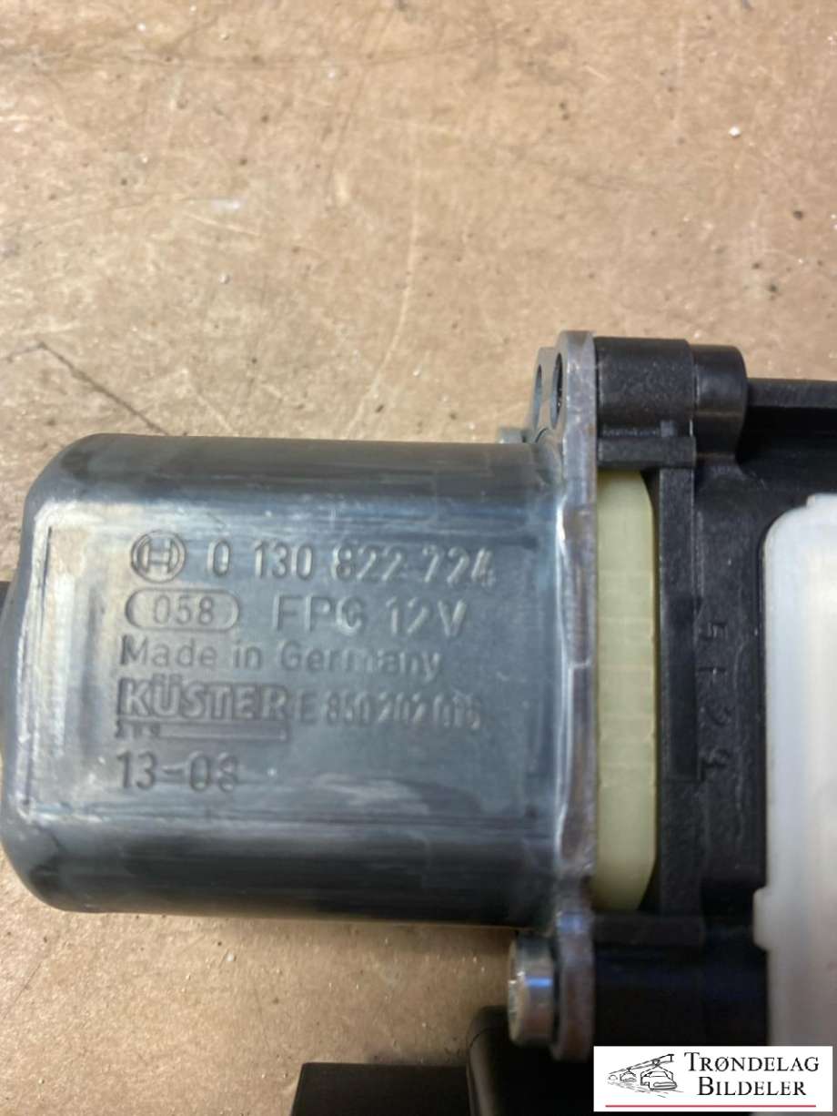Ruteheis, kun motor, høyre bak til Škoda Octavia 2013-2016 (Type III, Fase 1)  (5Q0959812A|)