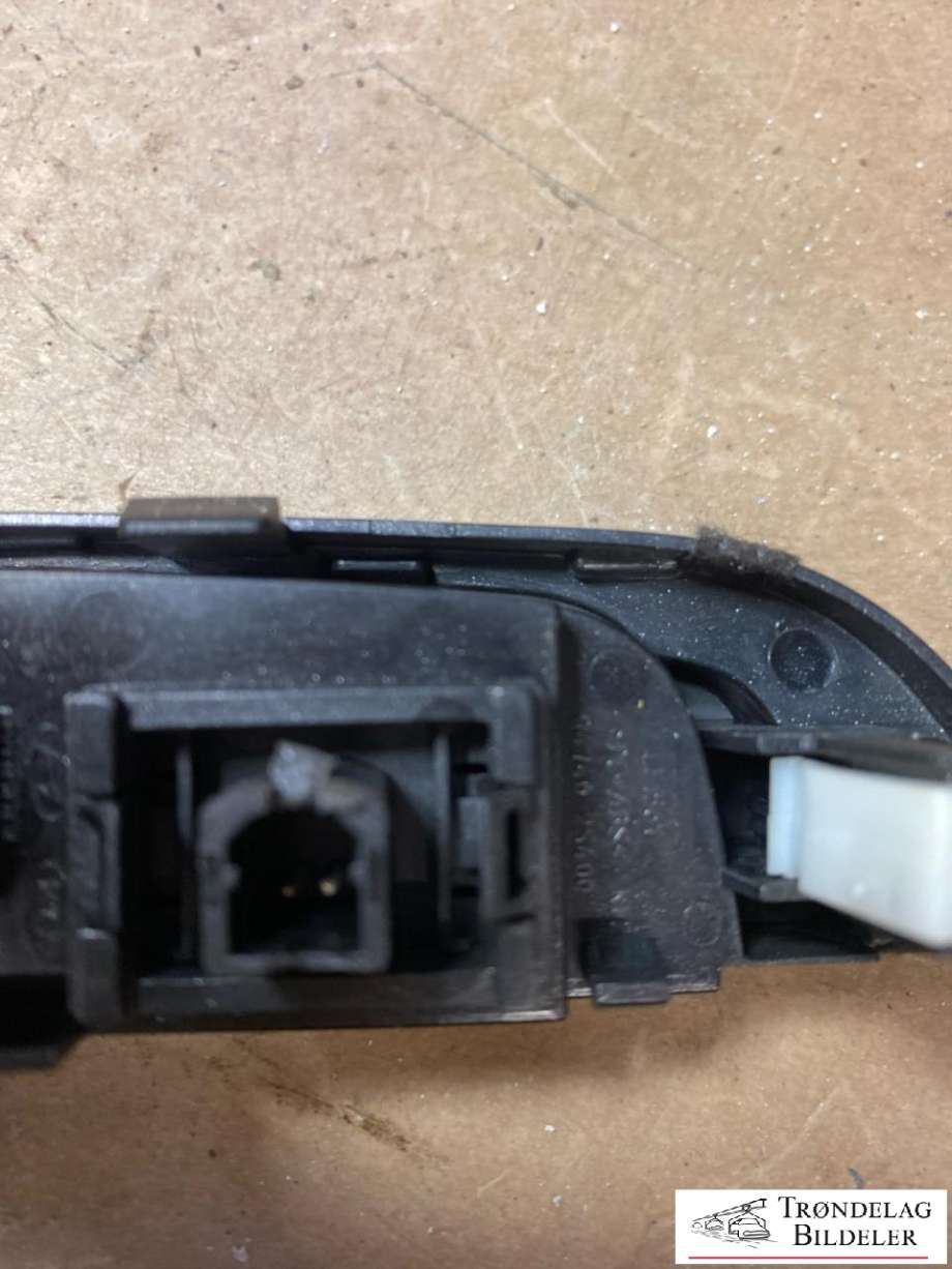 Bryter nødblink til Hyundai Ix35 2010-2015 (937902S100BLH|)