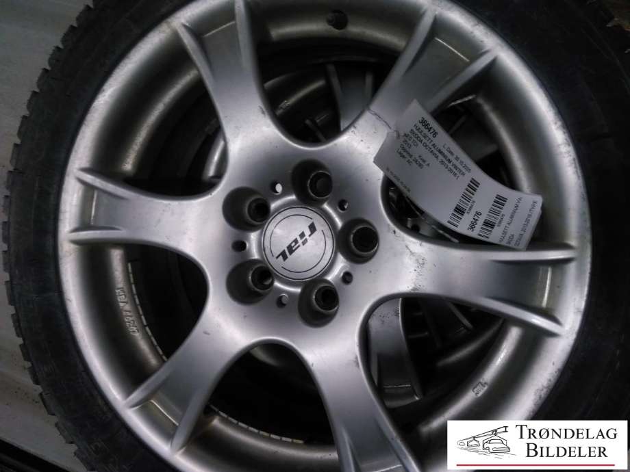 Hjulsett aluminium vinter til Škoda Octavia, 2013-2016 (Type III, Fase 1)  (ROYALSTUD 2 , ROYALBLACK|225/45-R17| 94H| 7X17| 5X112 /ET46/CB 57.1 MM)