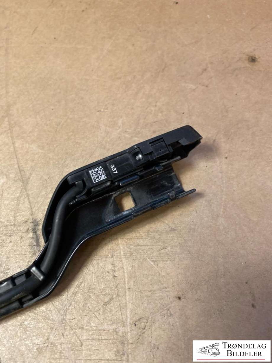 Viskerarm frontrute venstre til Isuzu D-Max 2021-->> (Type III) (3398156987|771115214|)