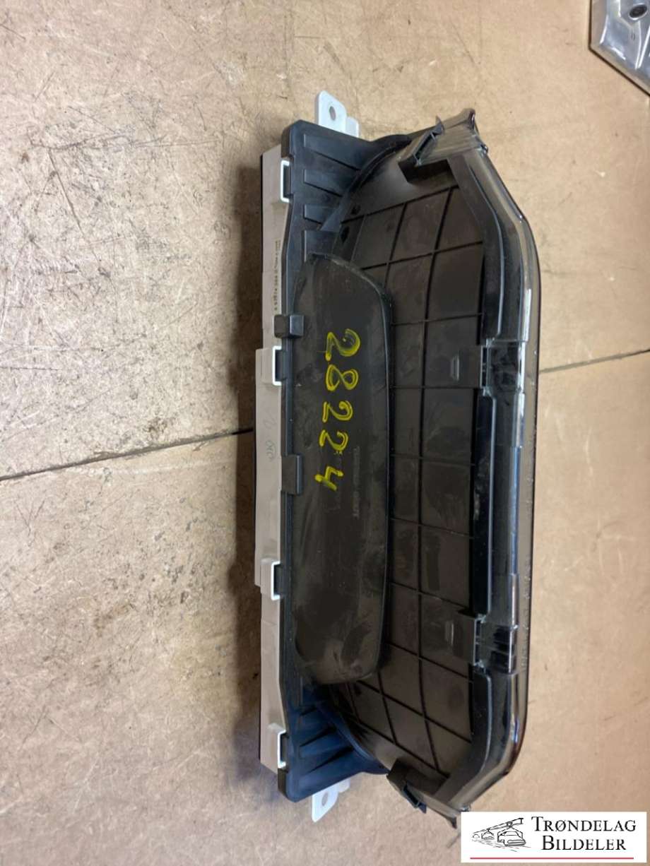 Instrumentpanel til Isuzu D-Max 2021-->> (Type III)  (8976743640|)