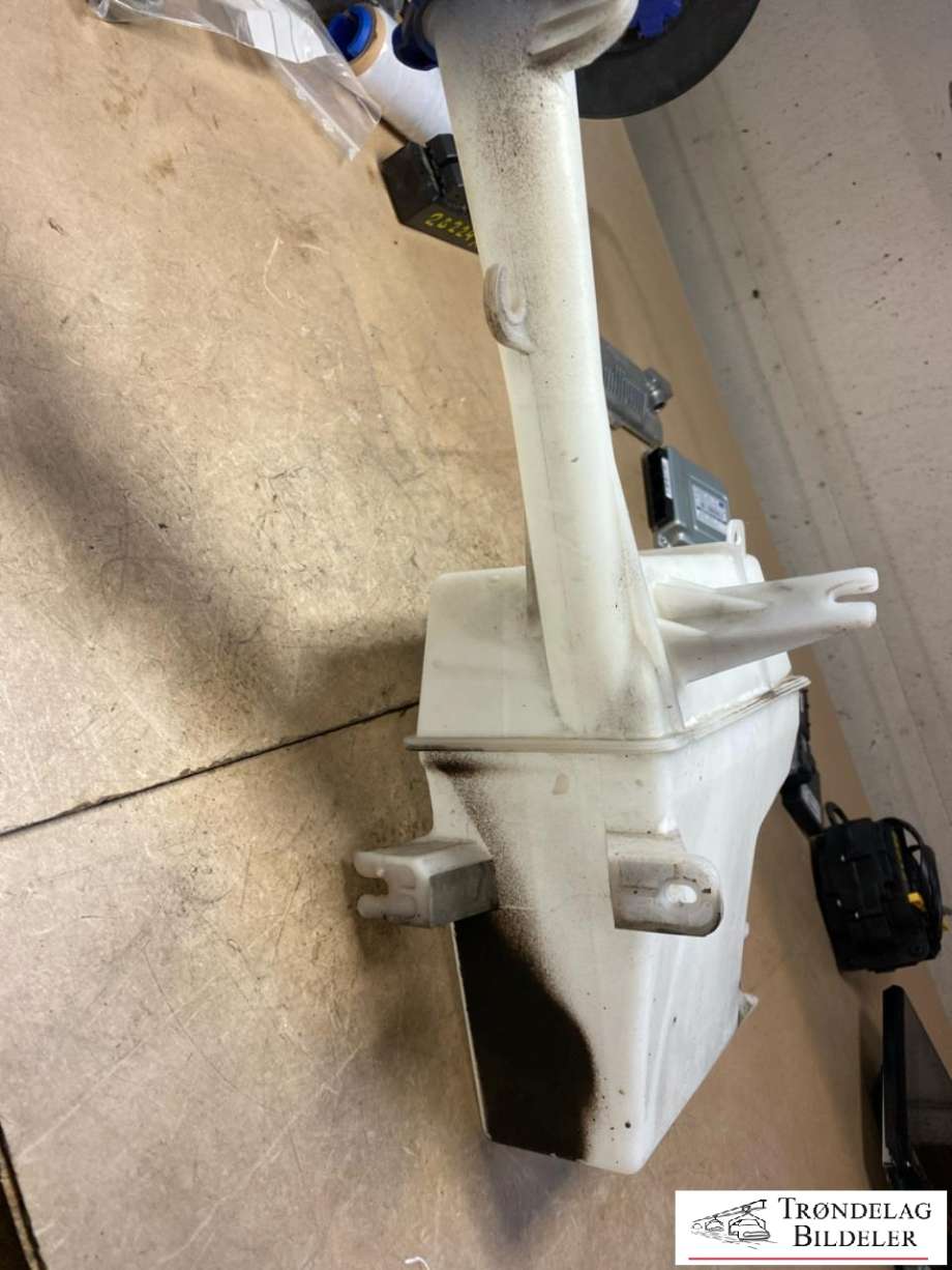 Spylertank foran til Hyundai Veloster 2011-2015  (986202V000|)