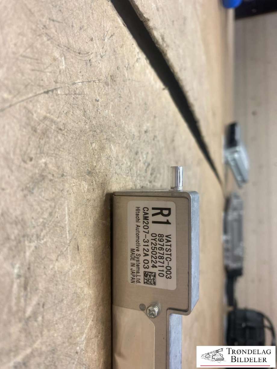 Kamera til Isuzu D-Max 2021-->> (Type III)  (8976787110|)