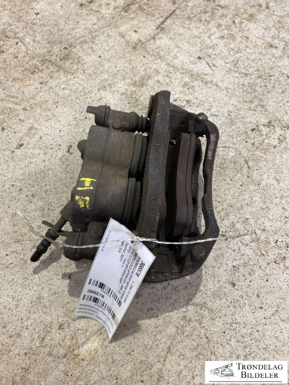 Bremsecaliper høyre foran til Mercedes Sprinter, 2006-2013 (Fase 1) (906) (906) (A 004 420 56 83)