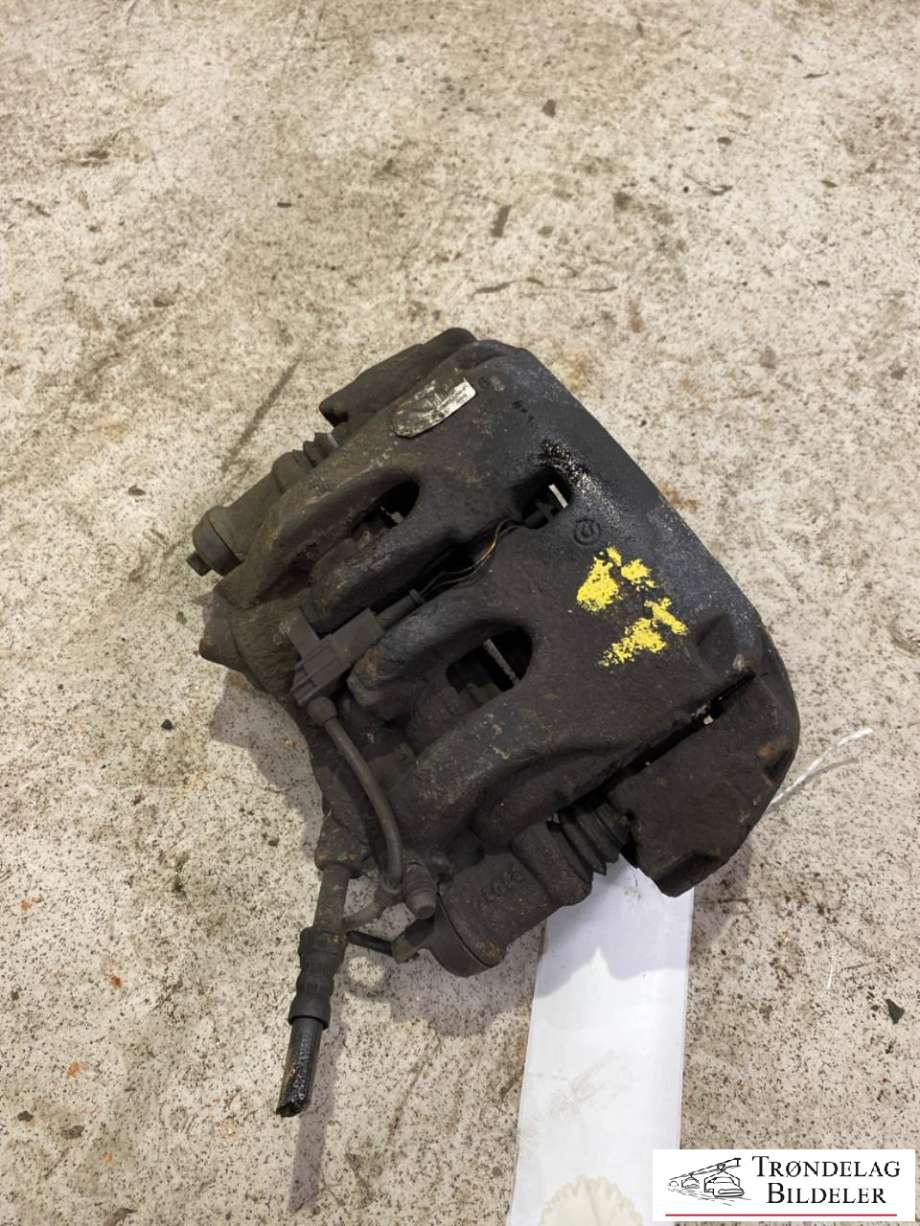 Bremsecaliper venstre foran til Mercedes Sprinter 2006-2013 (Fase 1) (906) (906) (A 004 420 55 83|)
