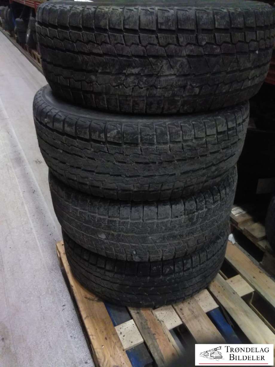 Hjulsett aluminium vinter til Isuzu D-Max 2021-->> (Type III)  (YOKOHAMA|265/65-17| 112Q| 7X17| 6X139.7 (6X5.5) /ET? / CB100.1 MM|5MM MØNSTERDYBDE|PROD ?)