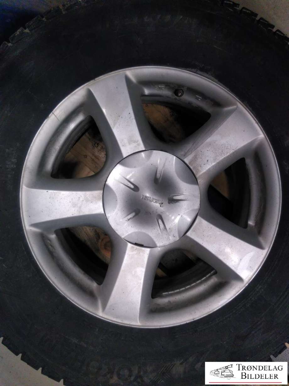 Hjulsett aluminium vinter til Isuzu D-Max 2021-->> (Type III)  (YOKOHAMA|265/65-17| 112Q| 7X17| 6X139.7 (6X5.5) /ET? / CB100.1 MM|5MM MØNSTERDYBDE|PROD ?)
