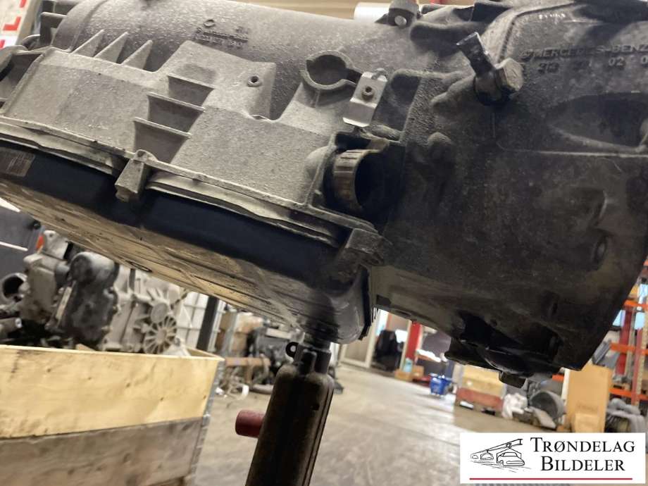 Girkasse automat til Mercedes C-Klasse 2007-2011 (Fase 1) (W204) (W204) (A2042707300|A2042707400|A2042707500|722.694|)