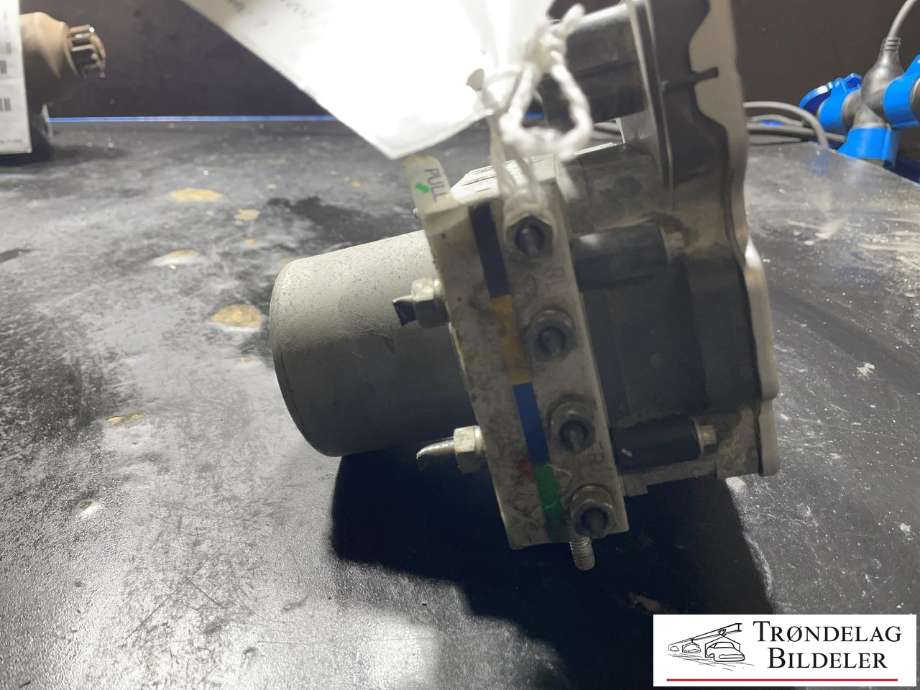ABS sentral til Isuzu D-Max 2021-->> (Type III) (8975164861|)