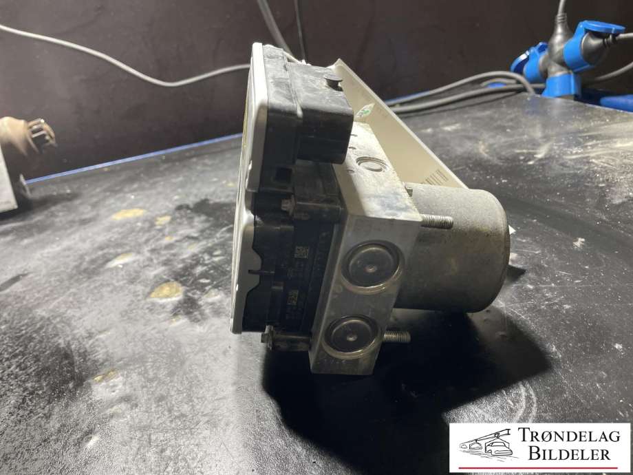 ABS sentral til Isuzu D-Max 2021-->> (Type III) (8975164861|)