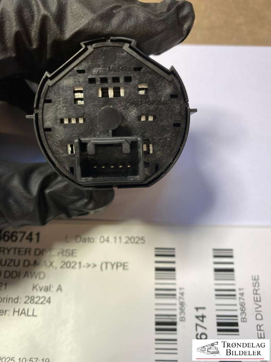 Bryter diverse til Isuzu D-Max 2021-->> (Type III) (8983945300|)