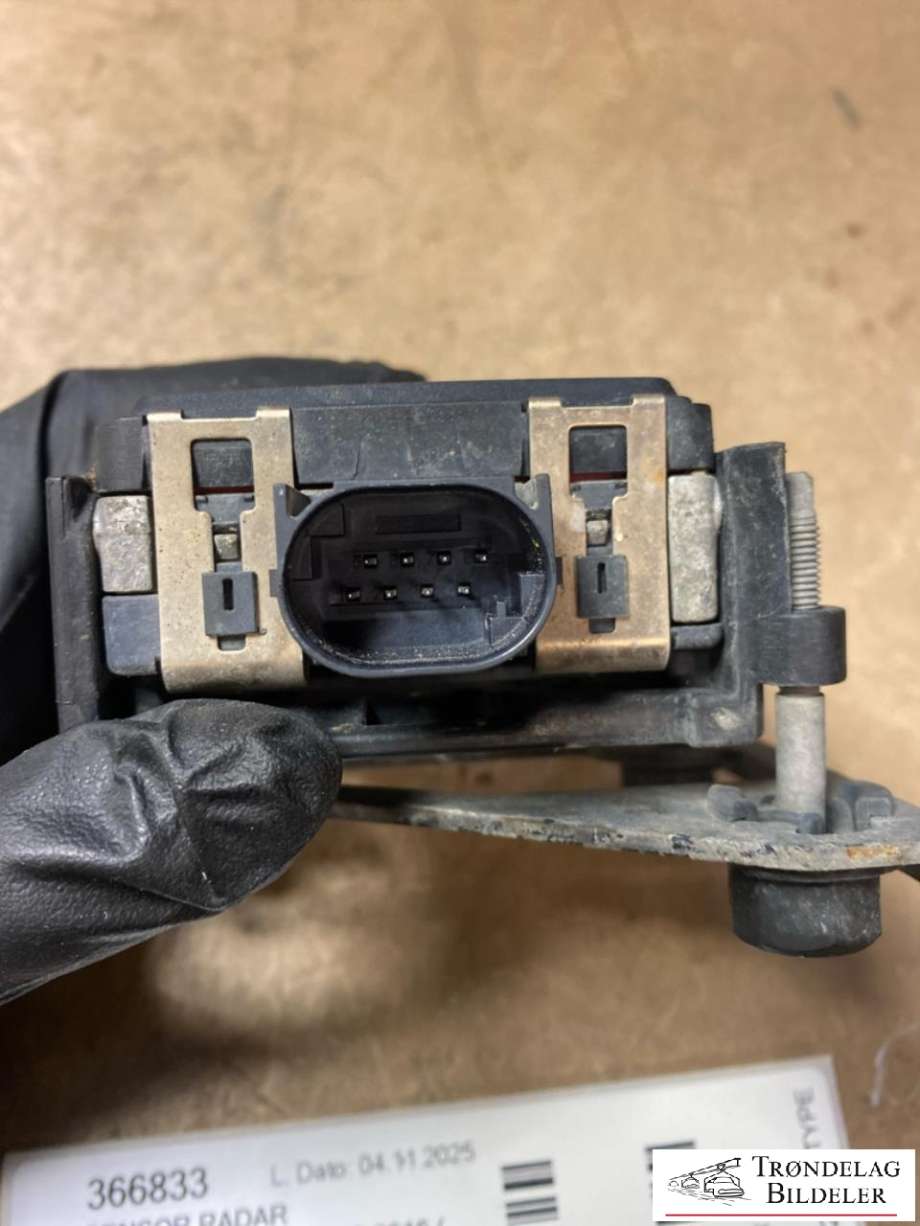 Sensor radar til Škoda Octavia 2013-2016 (Type III, Fase 1)  (5Q0907561D|203300238|5Q0907561F)