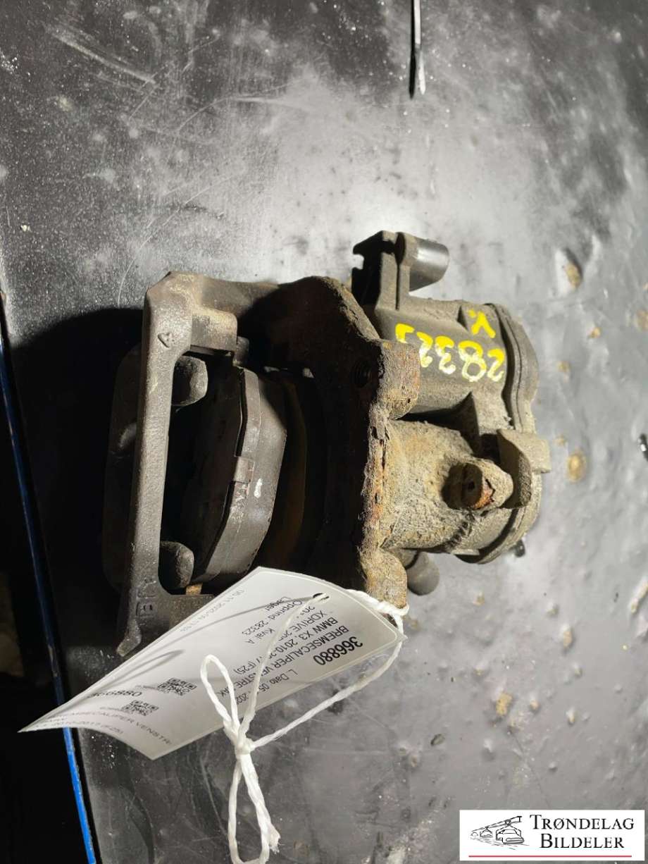 Bremsecaliper venstre bak, elektrisk til BMW X3, 2010-2017 (F25) (F25) (34 21 6 791 017)