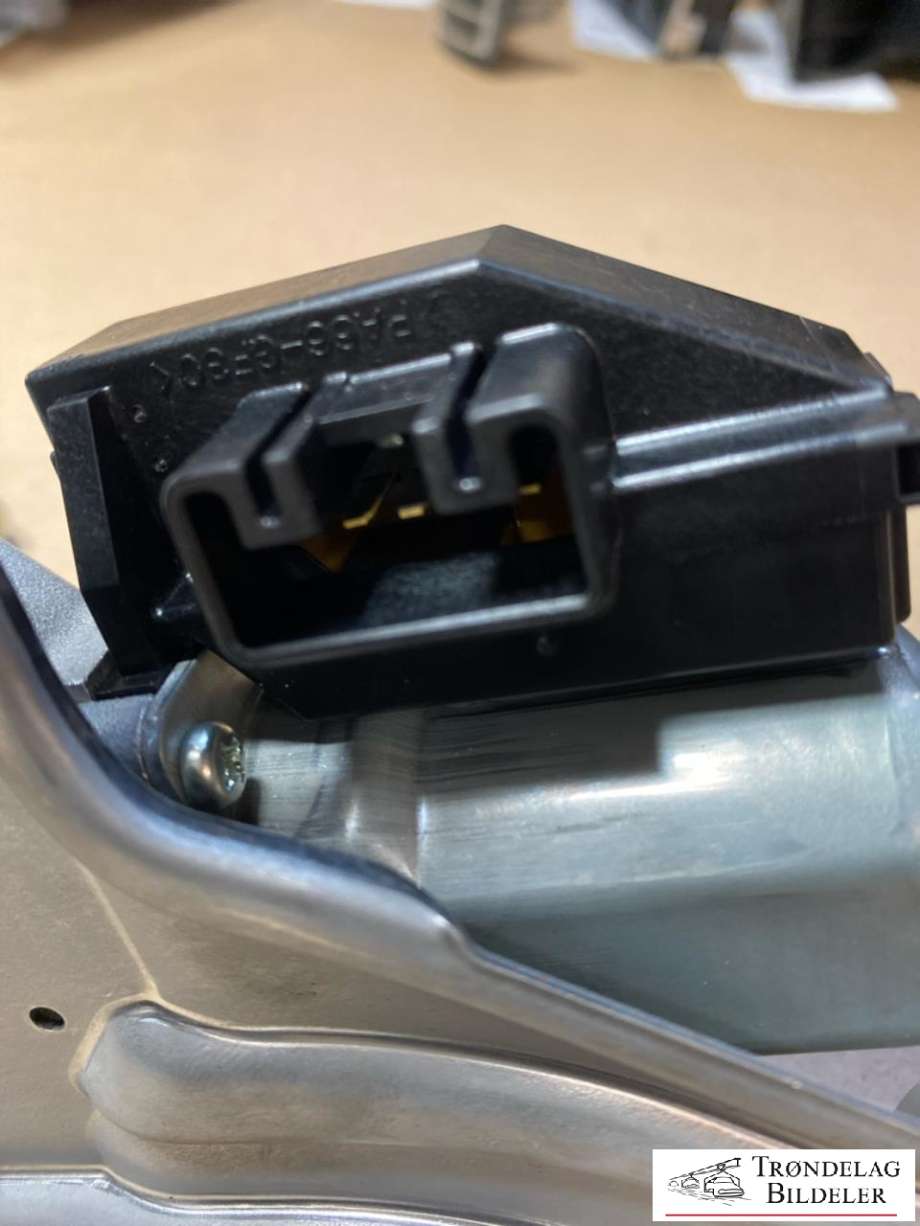 Viskermotor bakrute til Toyota Avensis 2009-2015 (Type III, Fase 1)  (85130-05060|)