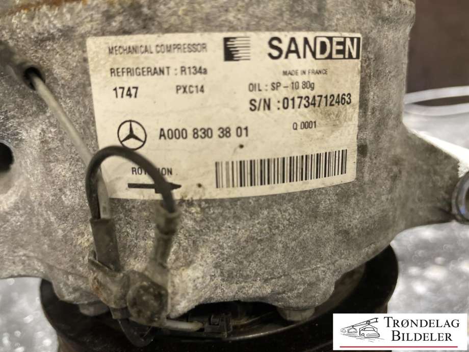 Aircondition kompressor til Mercedes C-Klasse 2014-2018 (Fase 1) (W205) (W205) (A 003 230 69 11|A 000 830 30 02|A0008303801|A0008304400|A0008305301|0008303801)