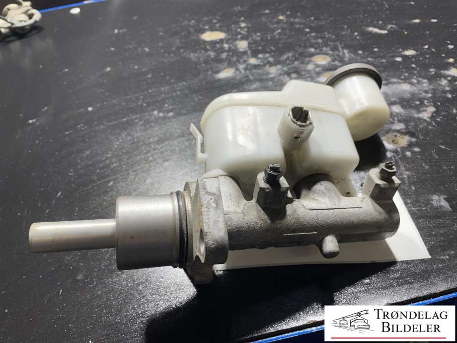 Bremsepumpe hoved til Toyota Hilux 2006-2011  (4720109240|)