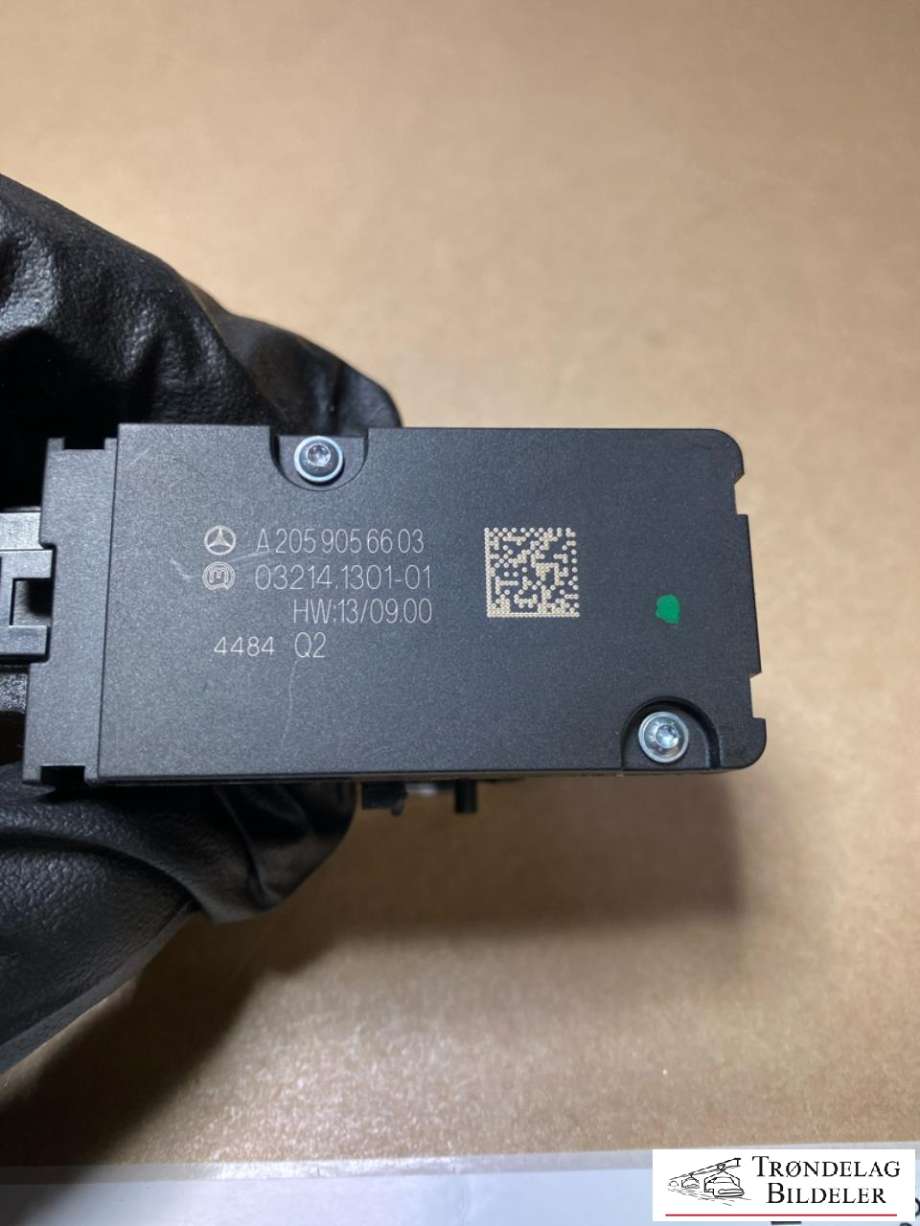 Bryter elektrisk håndbrekk/parkbrems til Mercedes C-Klasse 2014-2018 (Fase 1) (W205) (W205) (A2059056603|)