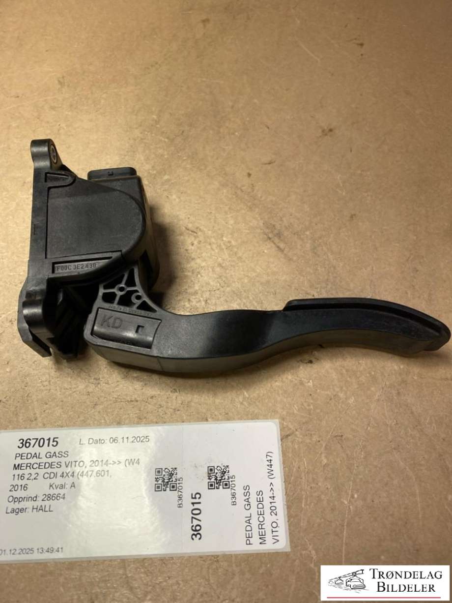 Pedal gass til Mercedes Vito 2014-->> (W447) (W447) (A 447 300 02 00|A 907 301 05 00|)