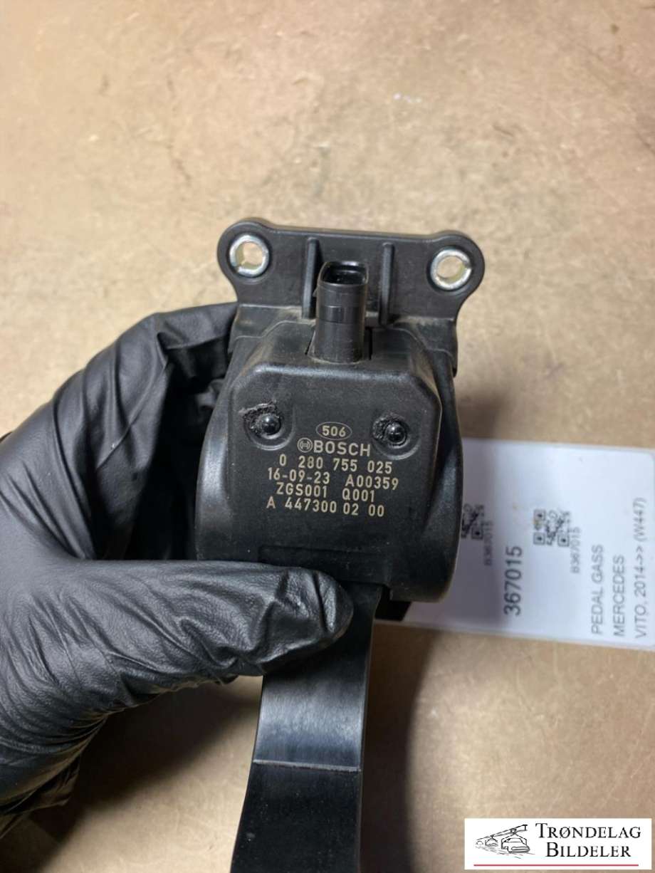 Pedal gass til Mercedes Vito 2014-->> (W447) (W447) (A 447 300 02 00|A 907 301 05 00|)