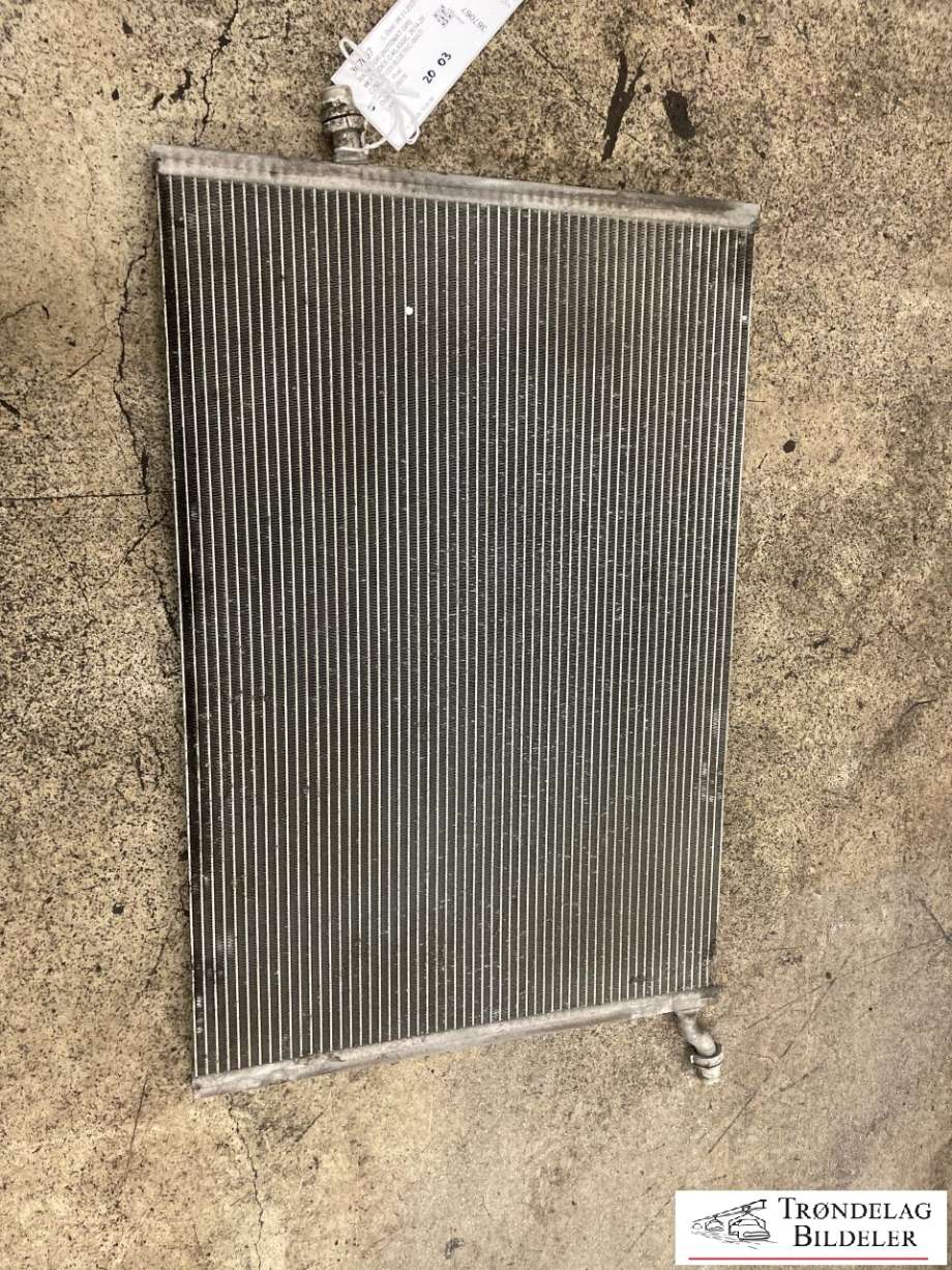 Radiator (automat gir) til Mercedes C-Klasse, 2014-2018 (Fase 1) (W205) (W205) (A099 500 20 03)