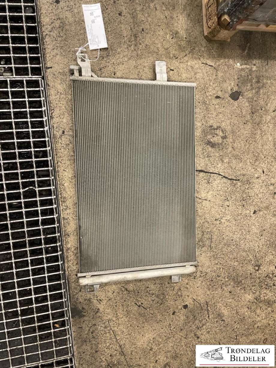Aircondition radiator til VW Transporter / Caravelle, 2015-2019 (T6) (T6) (7E0 820 411 F)