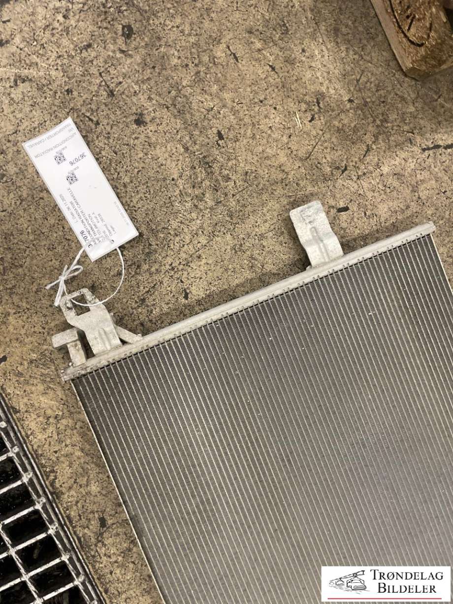Aircondition radiator til VW Transporter / Caravelle 2015-2019 (T6) (T6) (7E0 820 411 F|7E0 820 411 G|)