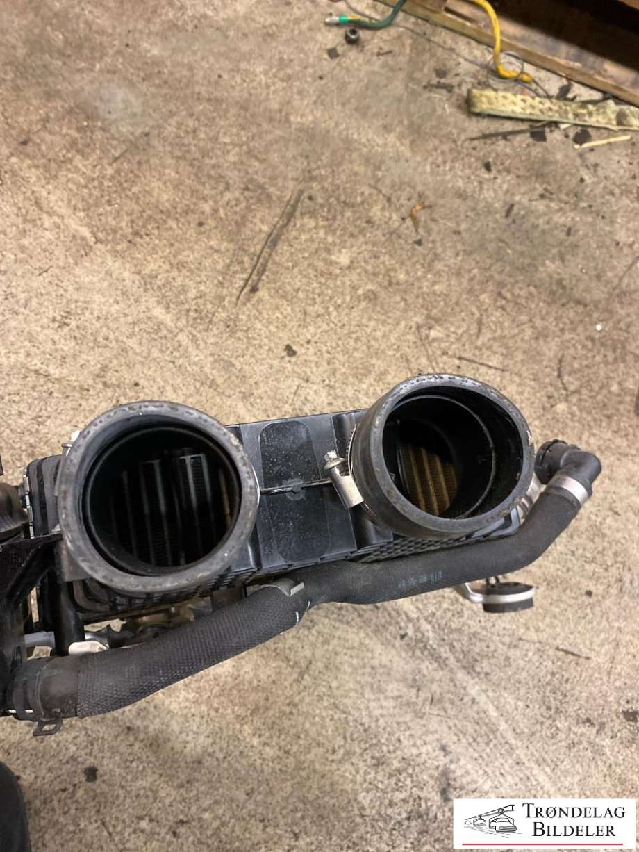 Intercooler til BMW M3 2014-2019 (F80) (F80) (17 51 7 846 235|)