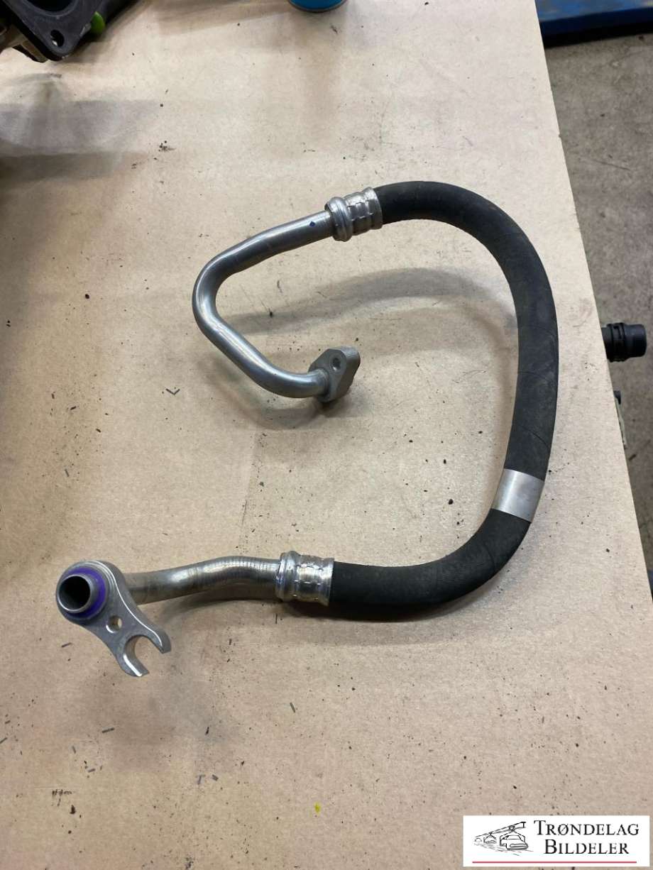 Aircondition rør til Mercedes C-Klasse, 2014-2018 (Fase 1) (W205) (W205) (A 205 830 66 01)
