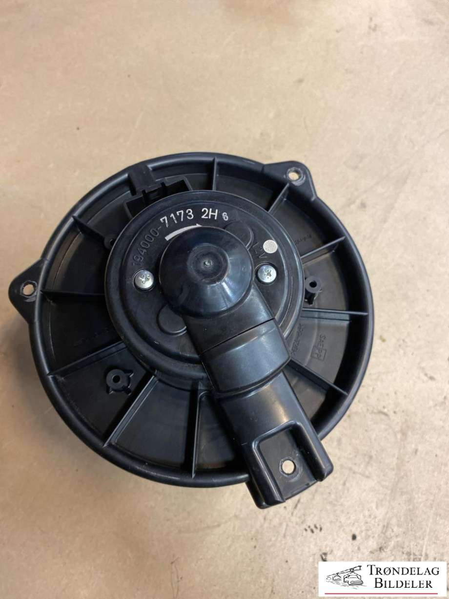 Varmeapparat motor til Lexus RX, 2003-2009 (Type II) (XU30) (XU30) (8710348040)