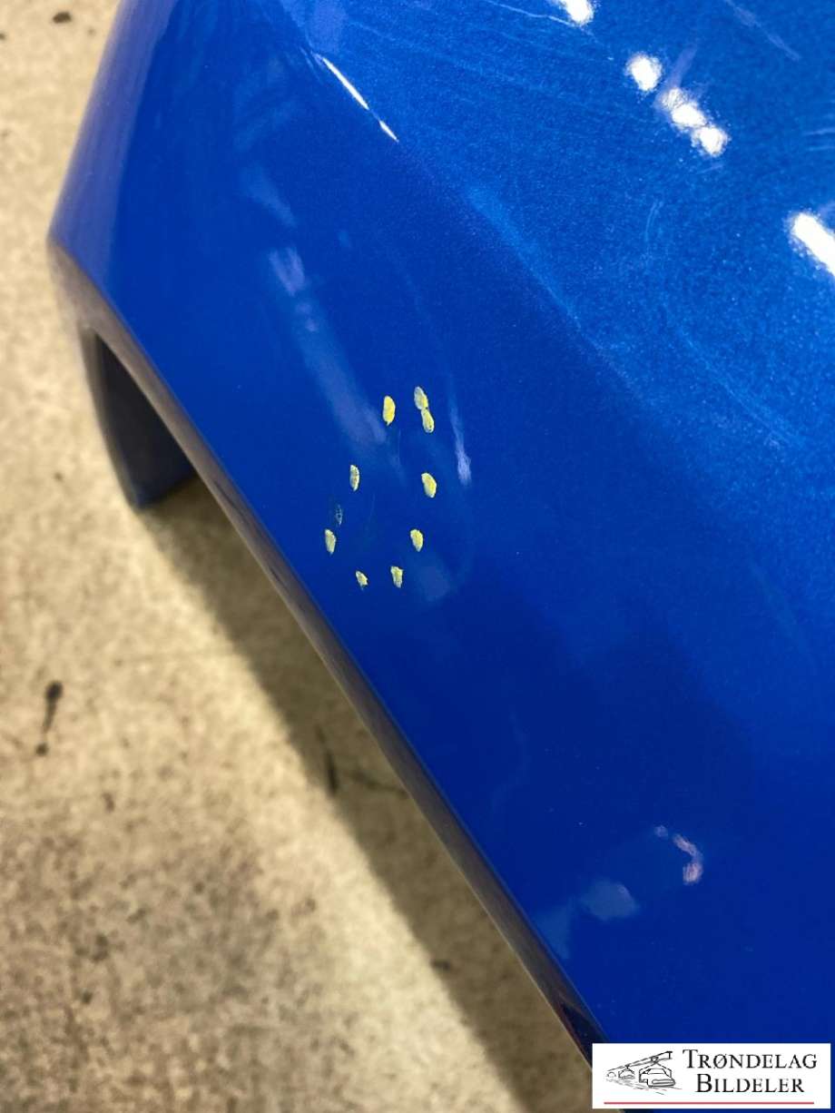Spoiler bak til VW Amarok 2022-->> (Type II)  (2HJ 853 820 E|2HJ 853 820 E  GRU|)