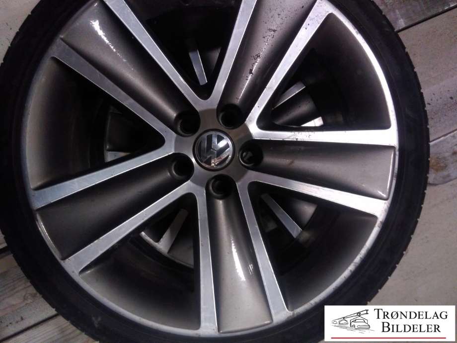 Hjulsett aluminium sommer til VW Polo 2009-2014 (Type V, Fase 1)  (NEXEN|205/40 ZR17| 7|5X17| 5X100| /ET38/CB57|1MM|4|5 - 5 MM MØNSTERDYBDE|PROD ?)