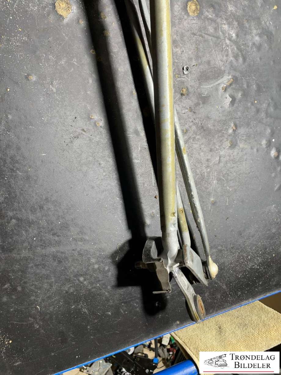 Viskermotor frontrute komplett m/overføring til Toyota RAV4 2006-2009 (Type III, Fase 1)  (8511042150|8511042151|8515042150|8515042151|)