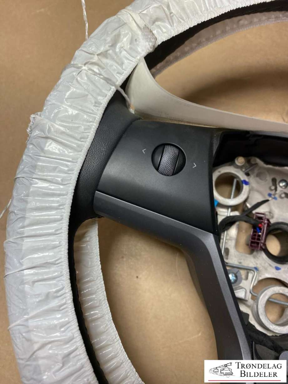 Ratt til Tesla Model Y 2021-2024 (Type I)  (162659900C|)