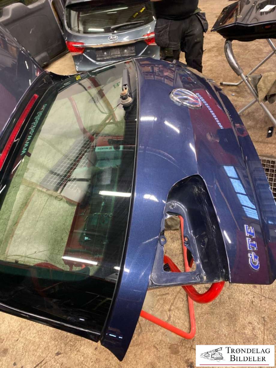 Bakluke til VW Golf VII 2012-2017 (Fase 1)  (5G6827025K|5G6827025AB|5G6 827 025 T)