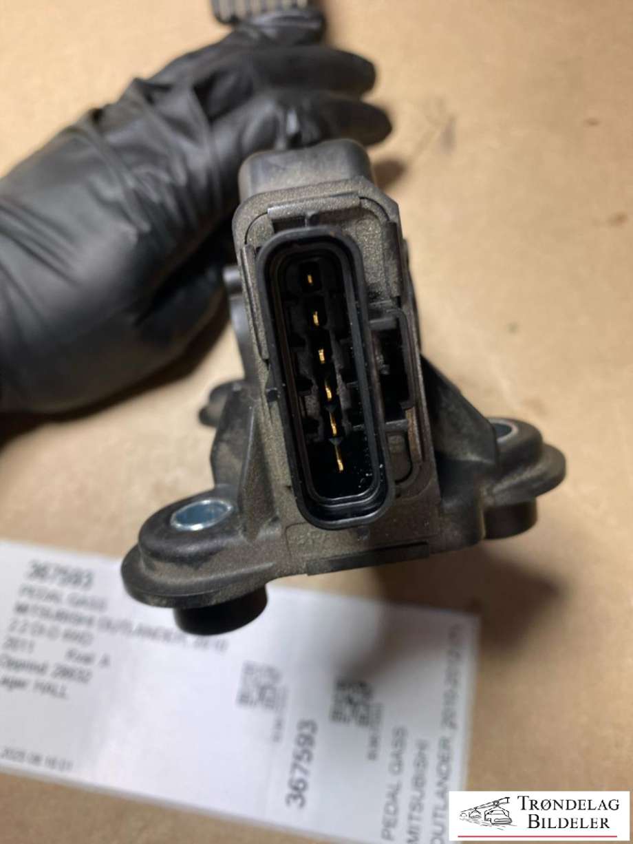 Pedal gass til Mitsubishi Outlander 2010-2012 (Type II, Fase 2) (1600A116|)