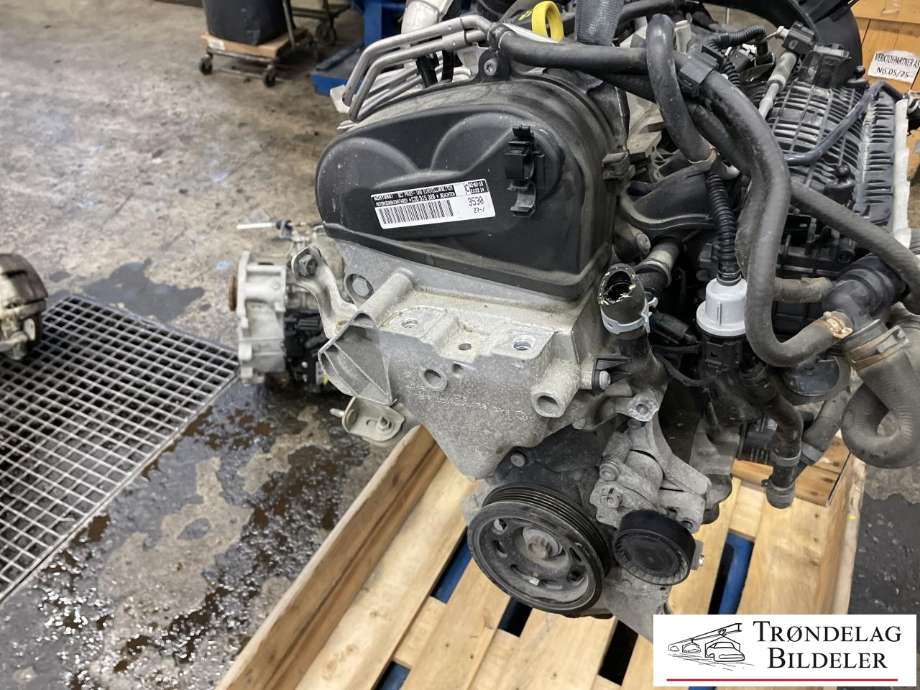 Motor bensin til VW Golf Sportsvan 2014-2018  (CZDA|04E 100 034 D|04E 100 098 F)