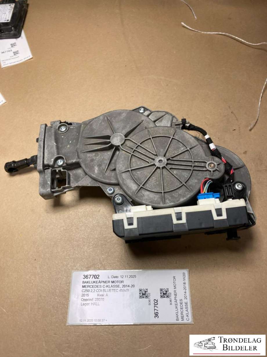 Baklukeåpner motor til Mercedes C-Klasse 2014-2018 (Fase 1) (W205) (W205) (A2059007218|)