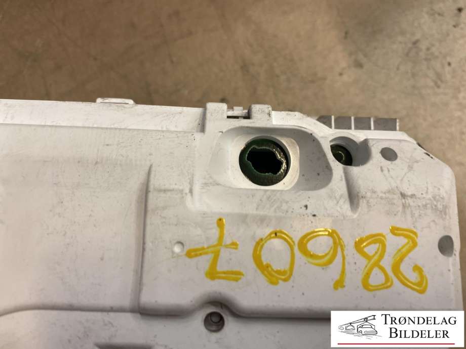 Instrumentpanel til Mitsubishi Outlander 2010-2012 (Type II, Fase 2) (8100B622|)