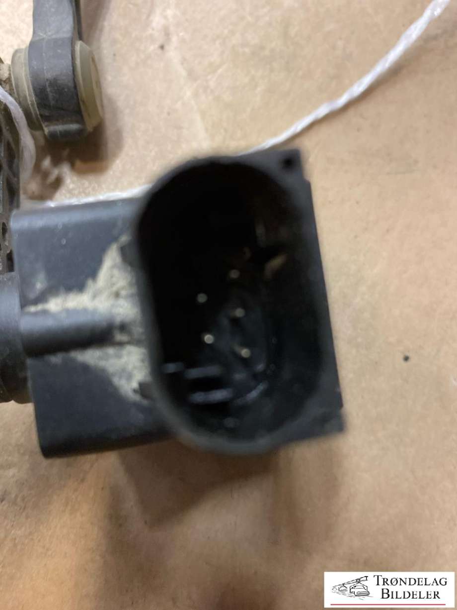 Sensor nivå til Mercedes R-Klasse 2006-2013 (W251) (W251) (A0105427717|)