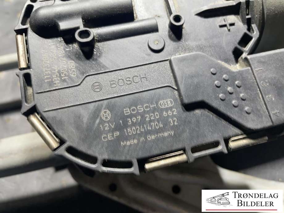 Viskermotor frontrute komplett m/overføring til VW Golf Sportsvan 2014-2018  (517 955 023 C|)
