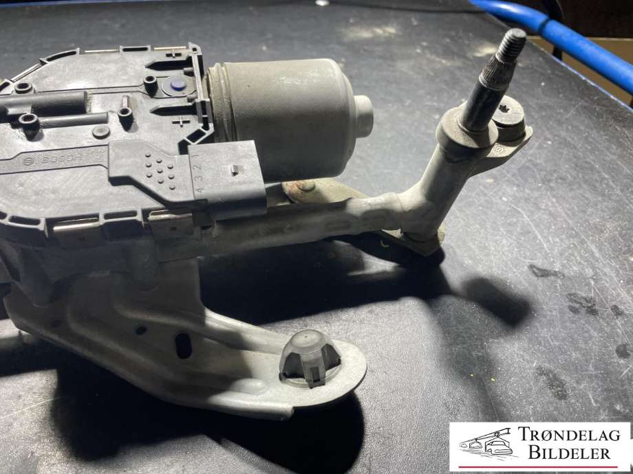Viskermotor frontrute komplett m/overføring til VW Golf Sportsvan 2014-2018  (517 955 023 C|)