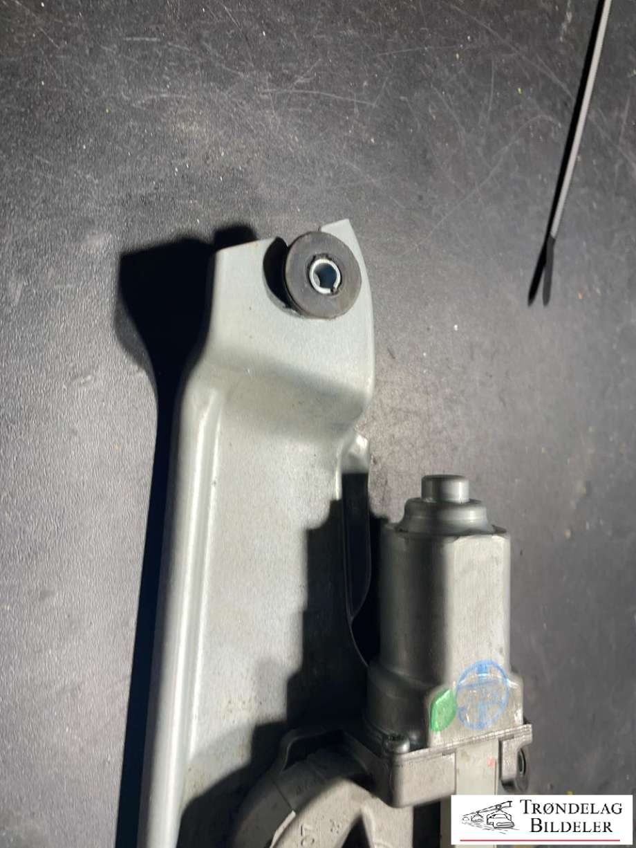Viskermotor bakrute til Subaru Forester 2013-2019 (Type IV)  (86510SG080|)