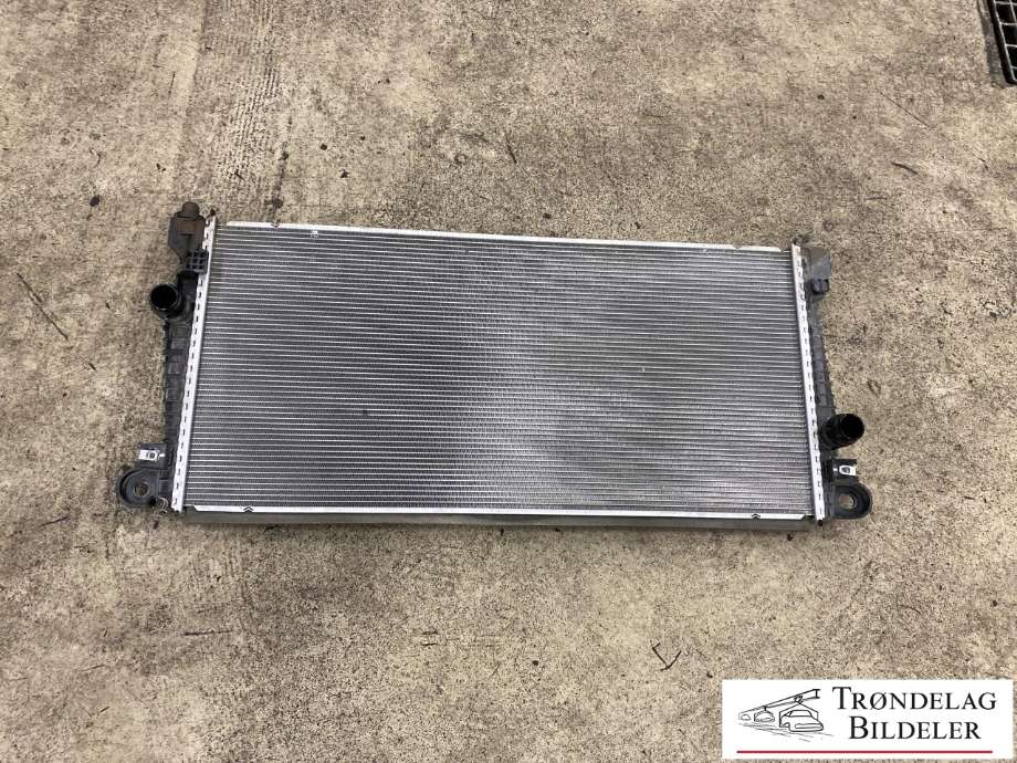 Radiator (automat gir) til VW Amarok 2022-->> (Type II)  (2HJ 121 003 A|)