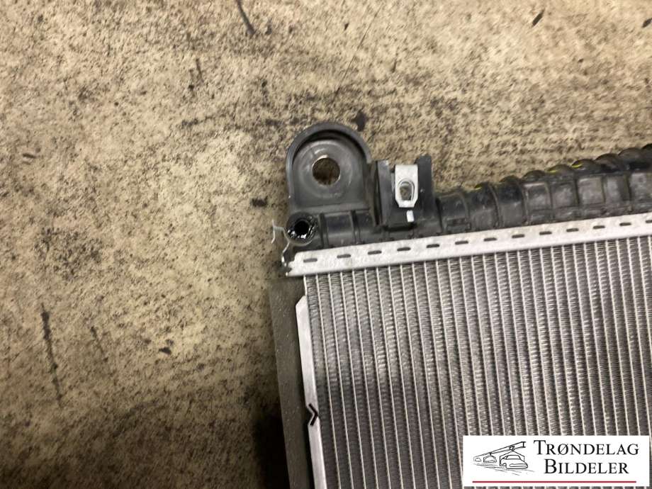 Radiator (automat gir) til VW Amarok 2022-->> (Type II)  (2HJ 121 003 A|)