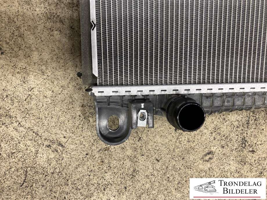 Radiator (automat gir) til VW Amarok 2022-->> (Type II)  (2HJ 121 003 A|)