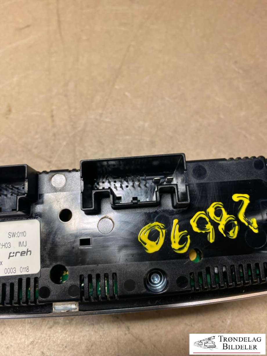 Varmeapparat betjening til Audi A3 2016-2020 (Type III, Fase 2)  (8V0 820 043 R|8V0 820 043 R  IMJ|8V0 820 043 AQ IMJ)