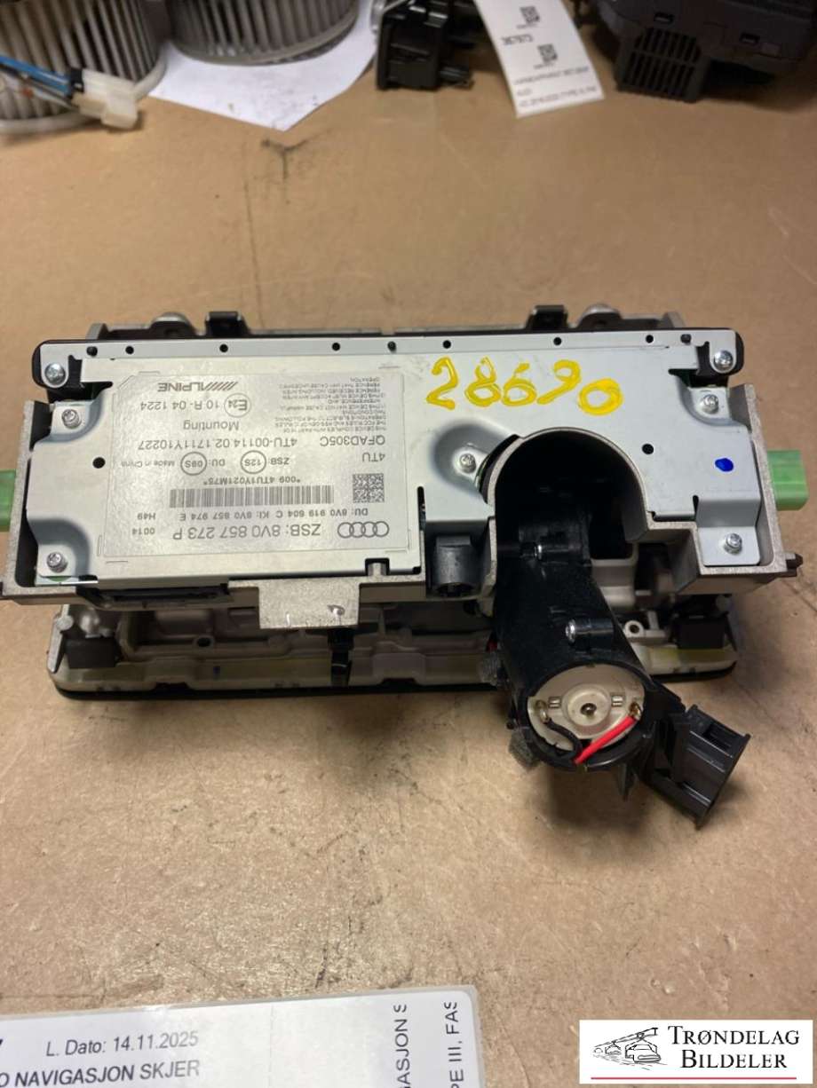 Bilstereo navigasjon skjerm til Audi A3 2016-2020 (Type III, Fase 2)  (8V0857273P|8V0919604C|8V0857974E)