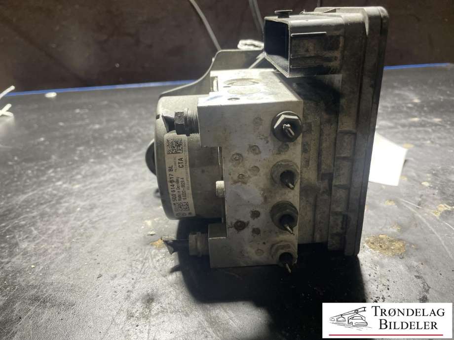 ABS sentral til Audi A3 2016-2020 (Type III, Fase 2)  (5Q0 614 517 BL|5Q0 614 517 BL BEF|5Q0 614 517 DB BEF)