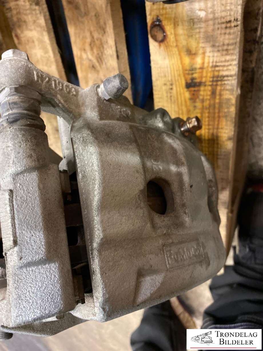 Bremsecaliper venstre foran til VW Amarok 2022-->> (Type II)  (2HJ 615 123 J|2HJ 615 125 B Holder|)