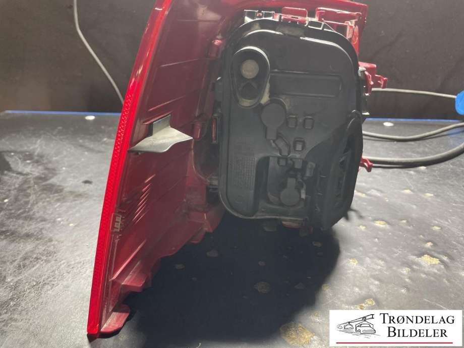 Baklykt høyre ytre til VW Sharan 2010-->> (Type II) (7N0 945 096 G|)